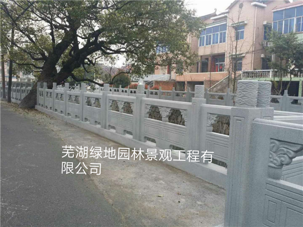 深圳小区仿石护栏