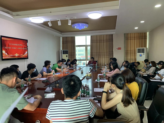 万宁市市场监管局开展广告监管领域“护苗助老”系列整治行动集中约谈