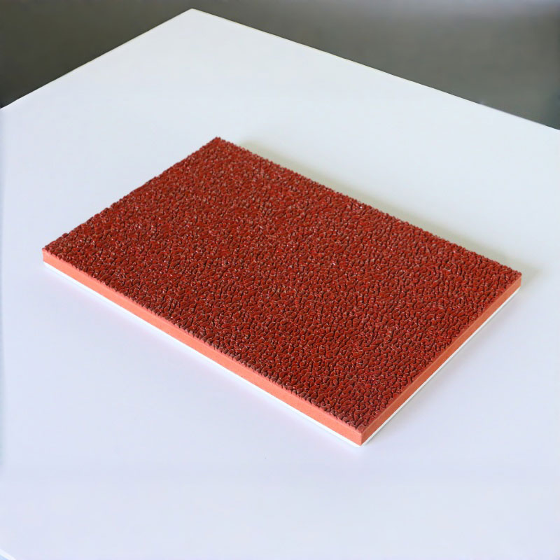 Full-pour polyurethane track