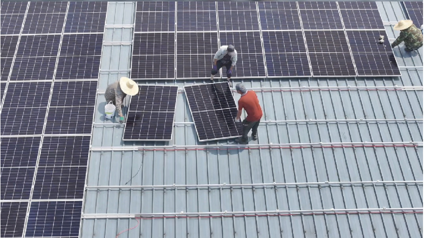《明朗新材料：光伏發電引領綠色生產新征程》