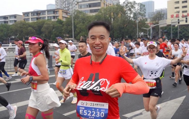 2023成马开跑!中粮可口可乐和你一起跑出精彩