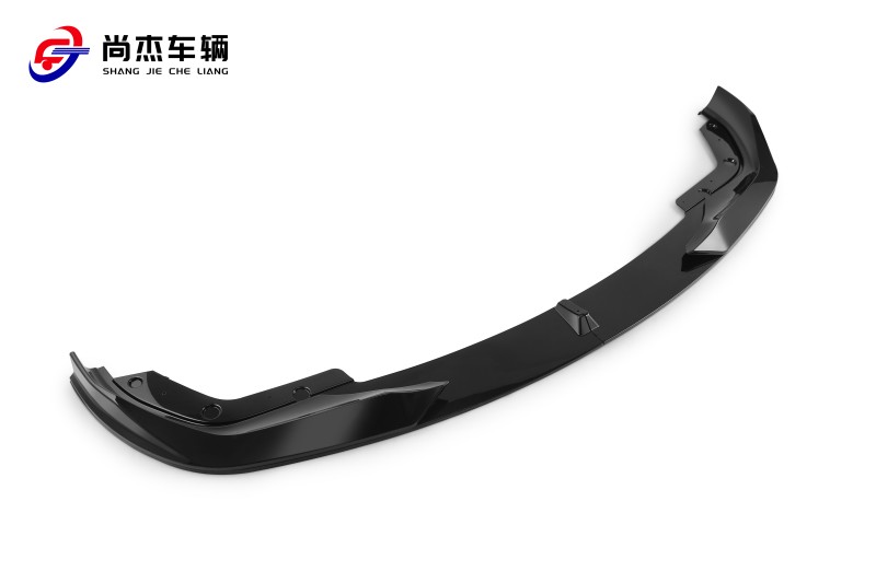 20+宝马3系G20前唇