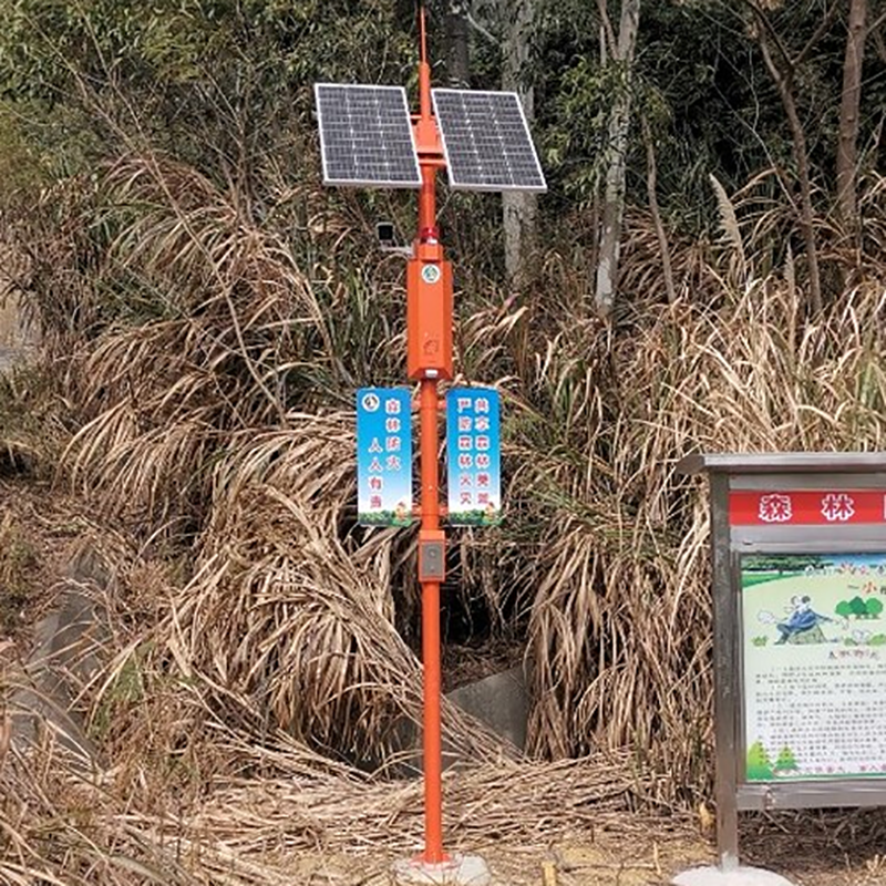 輸電線路林區防火智能監控桿是新時代森林守護者！