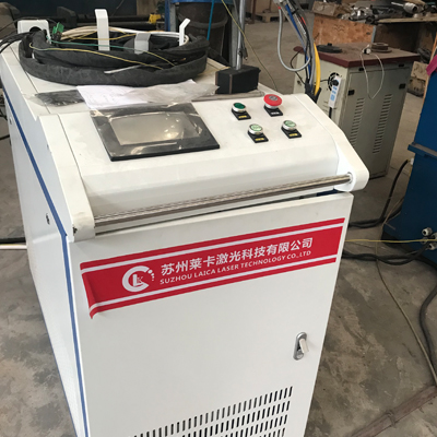 Laser welding machine