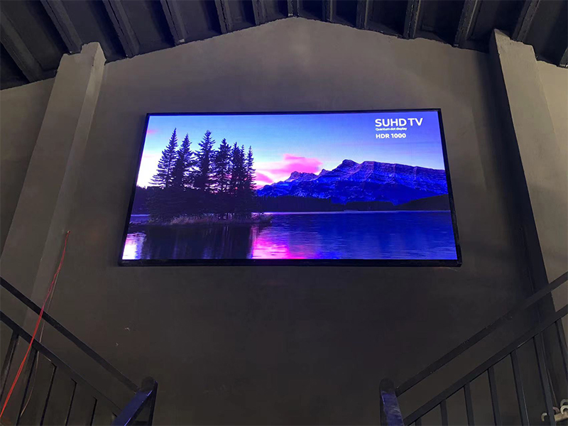 盘州某咖啡馆p2.5显示屏案例
