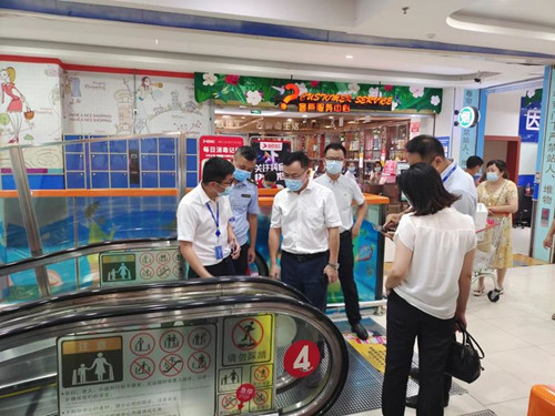海口市市场监管局秀英分局开展中秋、国庆“双节”特种设备专项检查