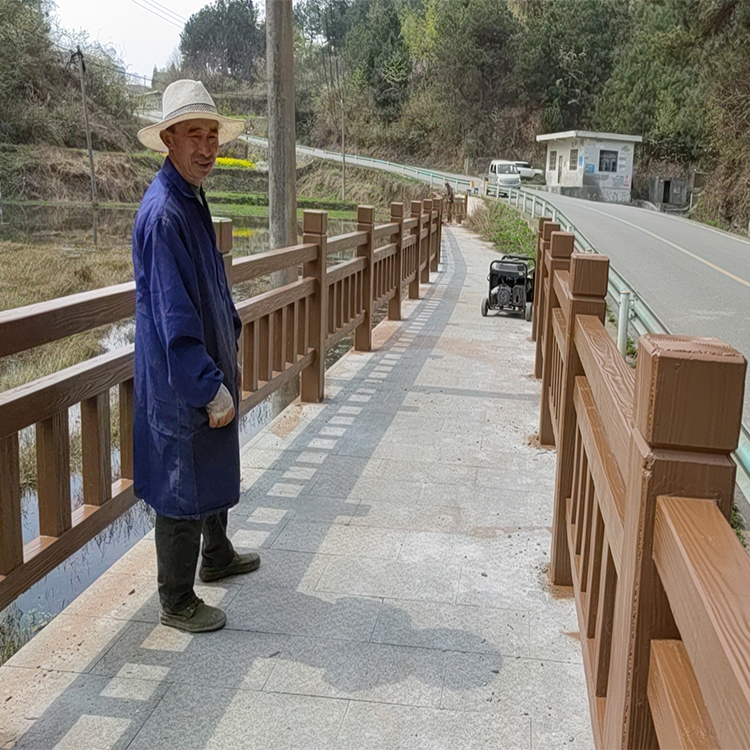 休闲步道水泥仿木护栏工程案例实拍