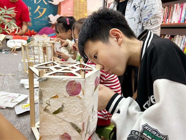 重庆市江北区图书馆“悦读汇”文化沙龙 “中秋故事会”诵读活动举行