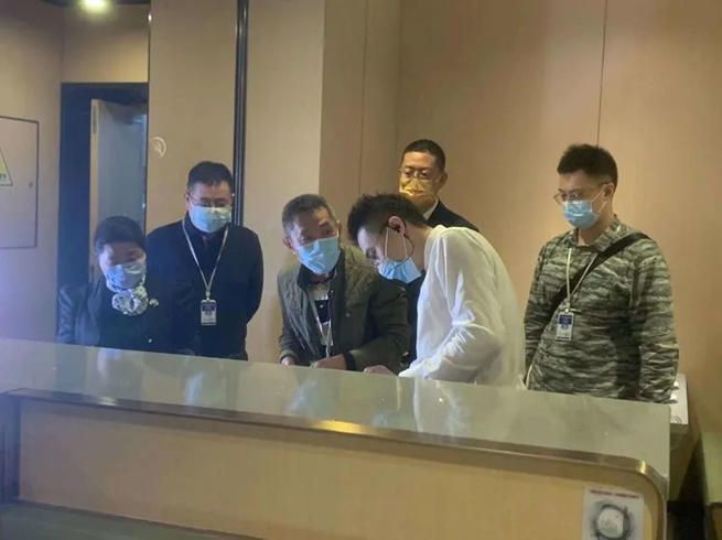 海口市市场监管局美兰分局开展“餐饮安全你我同查”活动