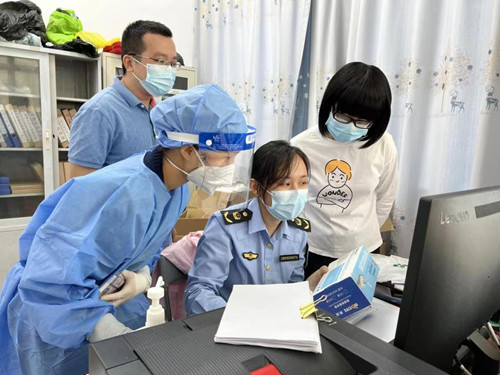 海南保亭县市场监管局积极推进“两品一械”不良反应监测工作