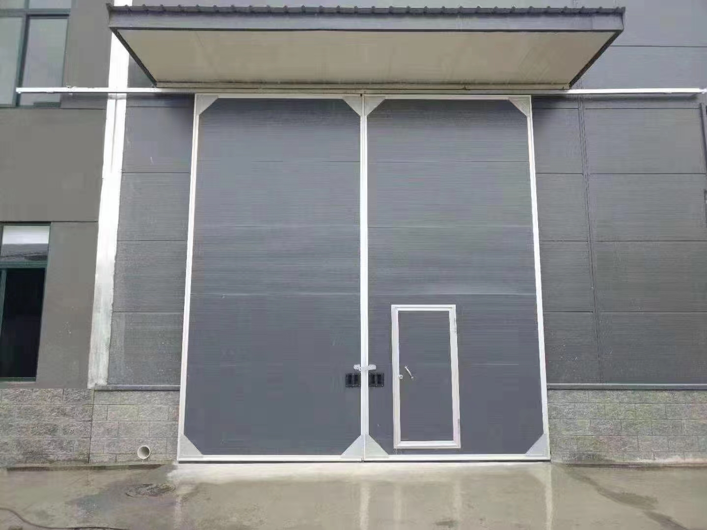 南明區(qū)工業(yè)提升門(mén)安裝