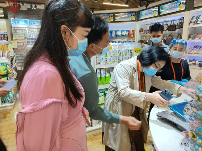 海口市市场监管局美兰国际机场分局开展春节节前综合执法检查