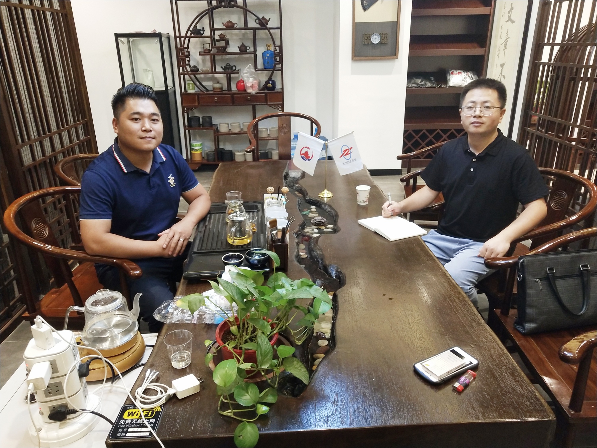 采访泉港商会副会长林开雄先生
