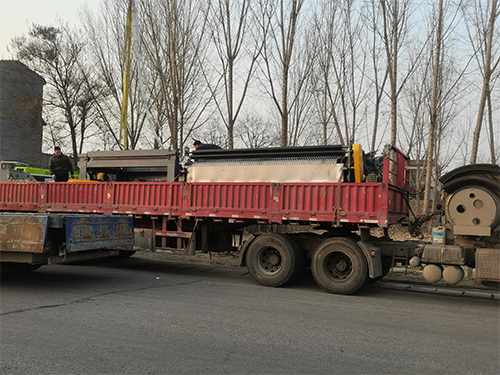 聚酯六角網(wǎng)機(jī)