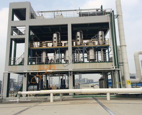 Three effect evaporation crystallization system of ferrous chloride