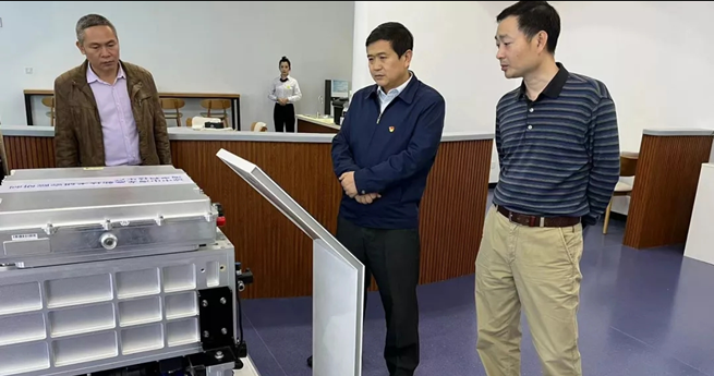 海南琼中县委书记到湾岭调研项目推进和绿橙产业发展