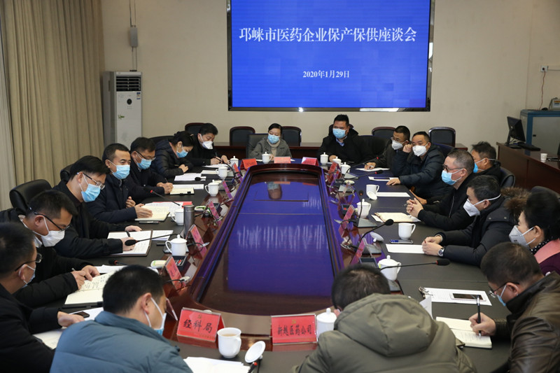 战“疫”大爱在升温 邛崃多家企业调整计划生产防疫物资