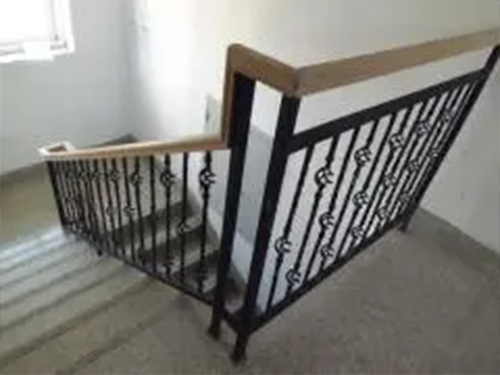 白钢铁艺-楼梯扶手
