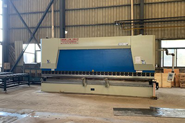 400 ton CNC bending machine