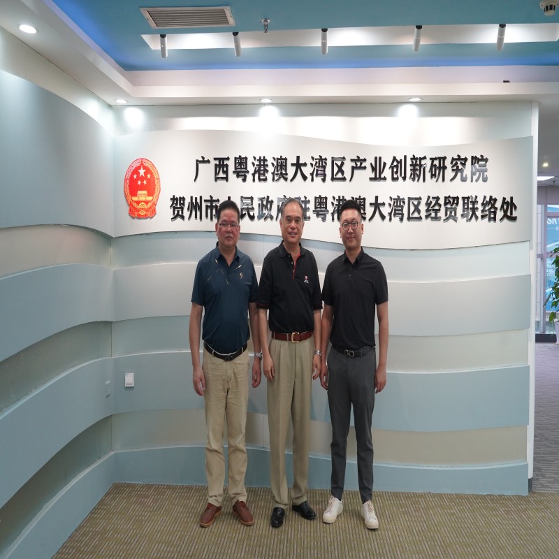 深圳海视城市服务运营有限公司区域总监施文龙来访我院