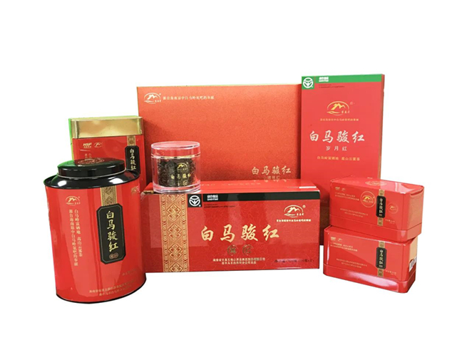 海南海垦热作集团两款茶叶荣获“中茶杯”鼎承茶王赛大奖
