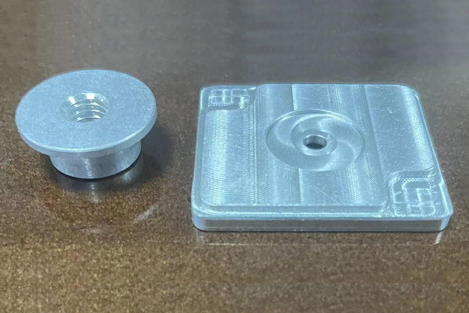 Pole aluminum Row