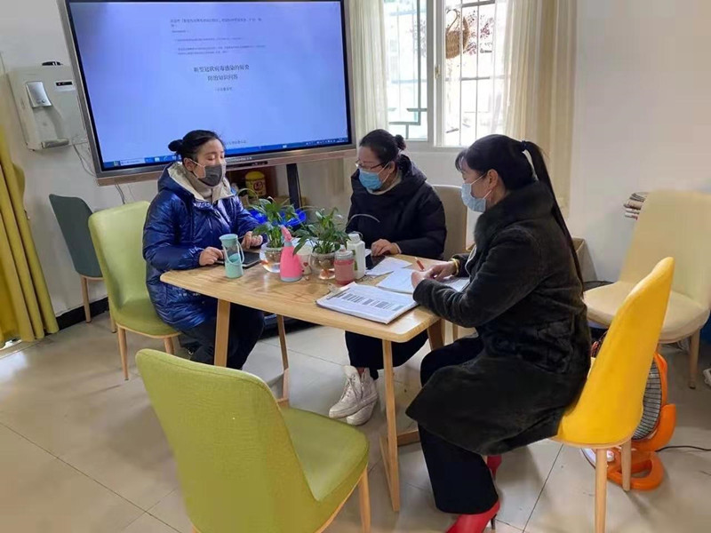 党员就应该冲在前面！向都江堰市这群防控一线的“娘子军”致敬！