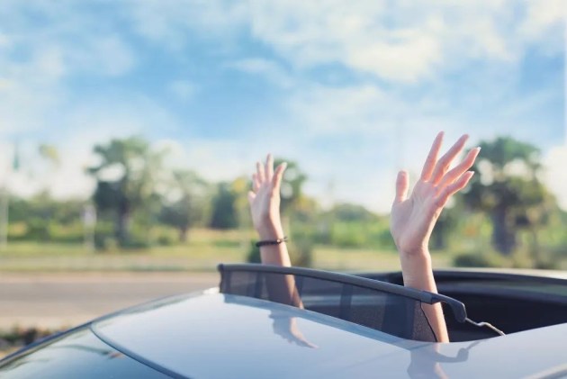 Is a car without a sunroof really safer than one with one?