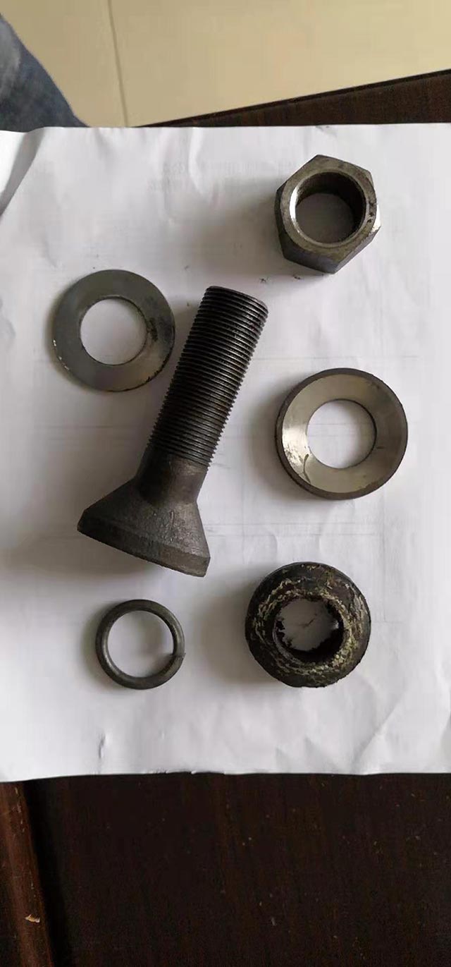 南昌球磨机螺栓