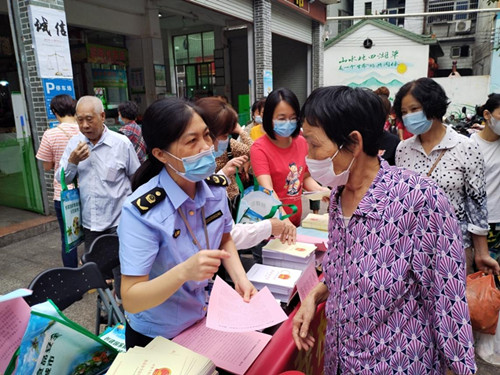 海口市美兰区开展2022年食品安全“你送我检”活动
