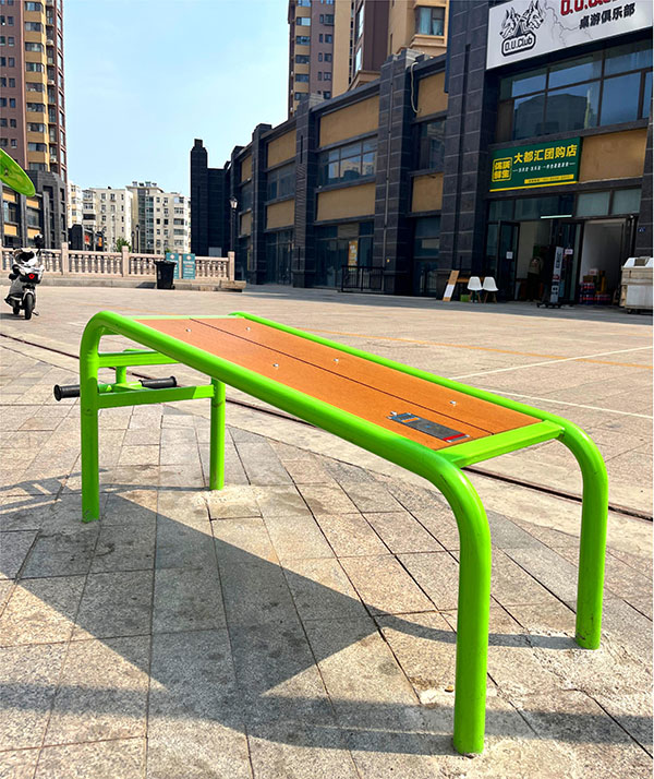 Abdominal muscle training board