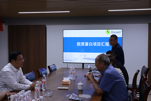 泰州市副市长叶冬华莅临榕兴医疗调研与指导