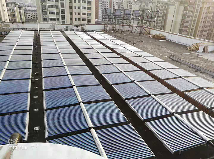 兴化浩沙健身3000支太阳能集热系统