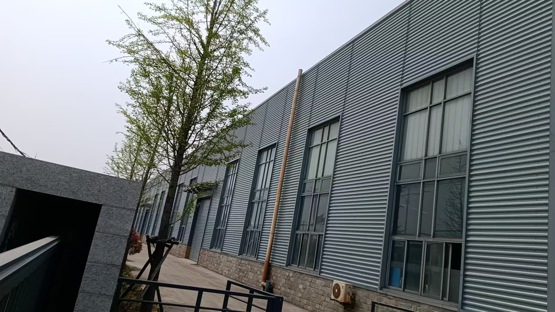 扬州立面墙厂房翻新喷漆效果
