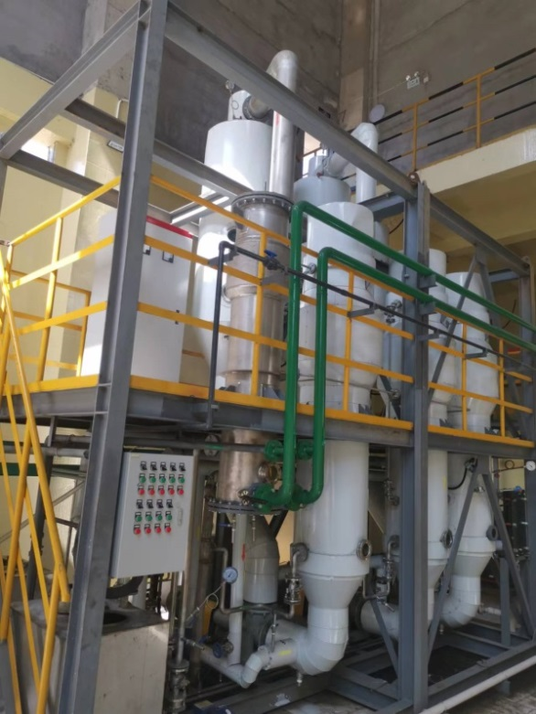 河北邯鄲某鋼廠撬裝式3效氯化鈉廢水蒸發(fā)設備調(diào)試完成