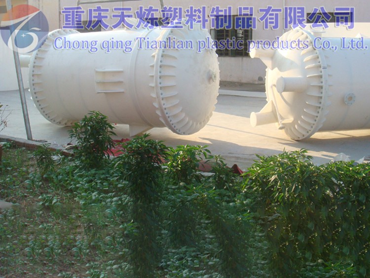 聚丙烯支架立式儲(chǔ)罐