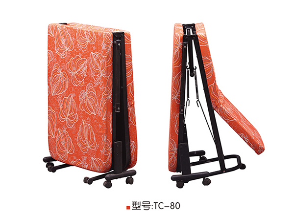 Foldable bed