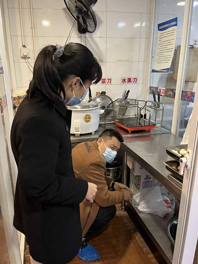 海口市市场监管局美兰分局开展学校及幼儿园食堂安全监管