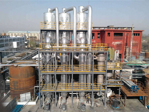 臨汾染化硫化黑廢水三效強制循環蒸發器