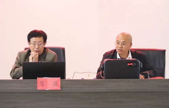 知名美学家、四川文理学院教授范藻走进渠县有庆中学开展美学讲座