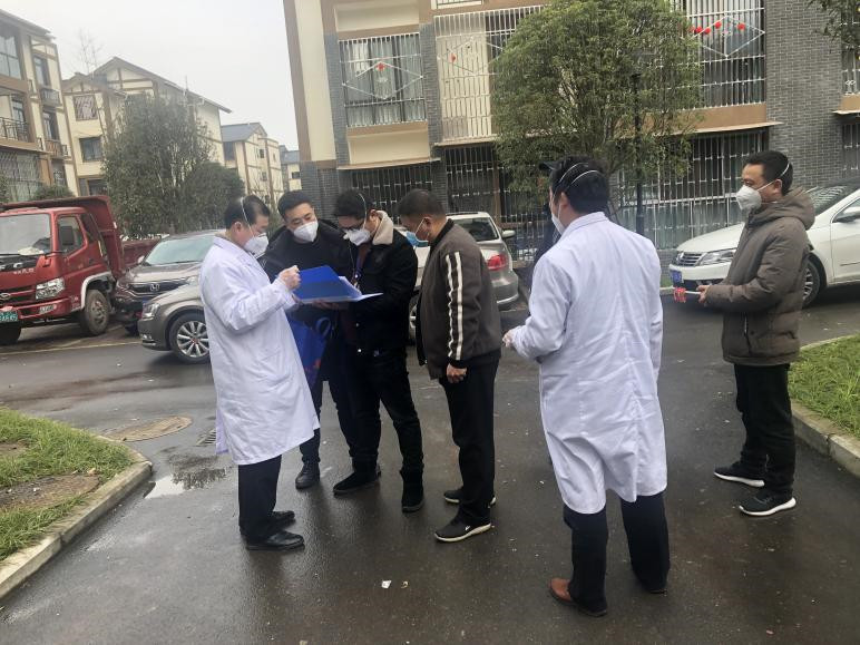 防疫一线党旗红——邛崃组工干部下沉“战役”一线