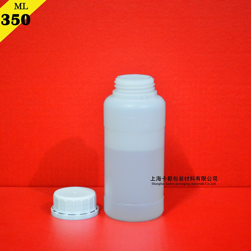 350ML 塑料瓶，半透色瓶身配白蓋