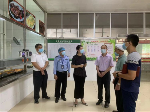 海南五指山市副市长带队检查高考期间学校食品安全保障工作