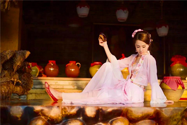中国酒村歌曲|《醉缘》醉了天地，醉了人间！