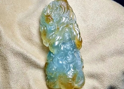 翡翠乘龍觀音純手工雕刻