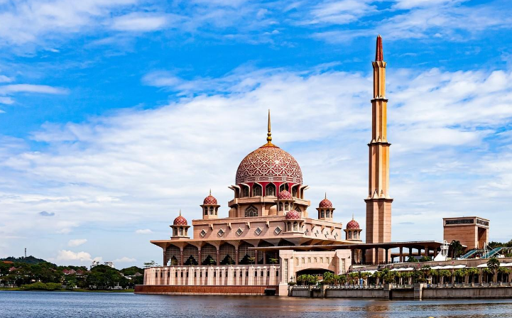 平民留学盛行，马来西亚或成热门留学