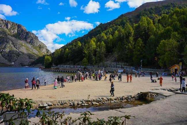 康定情歌景区：20余家媒体探寻318川藏线上的爱情圣地