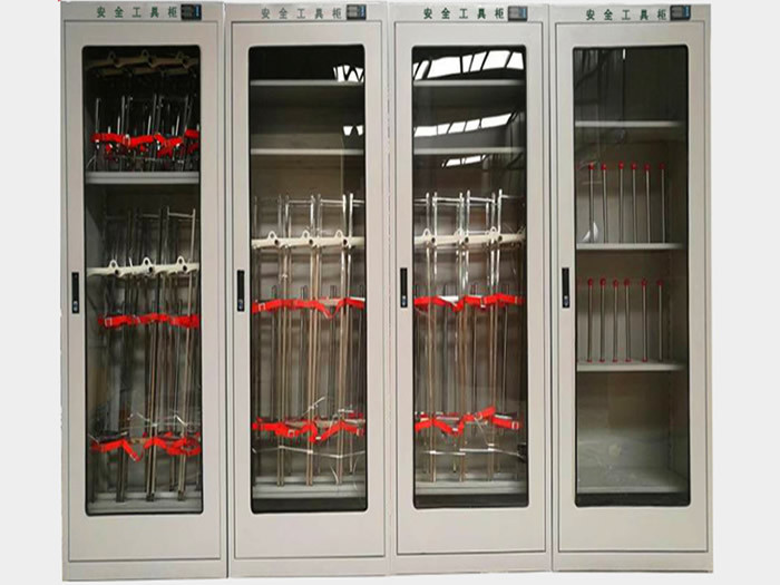 Constant temperature dehumidification safety tool cabinet