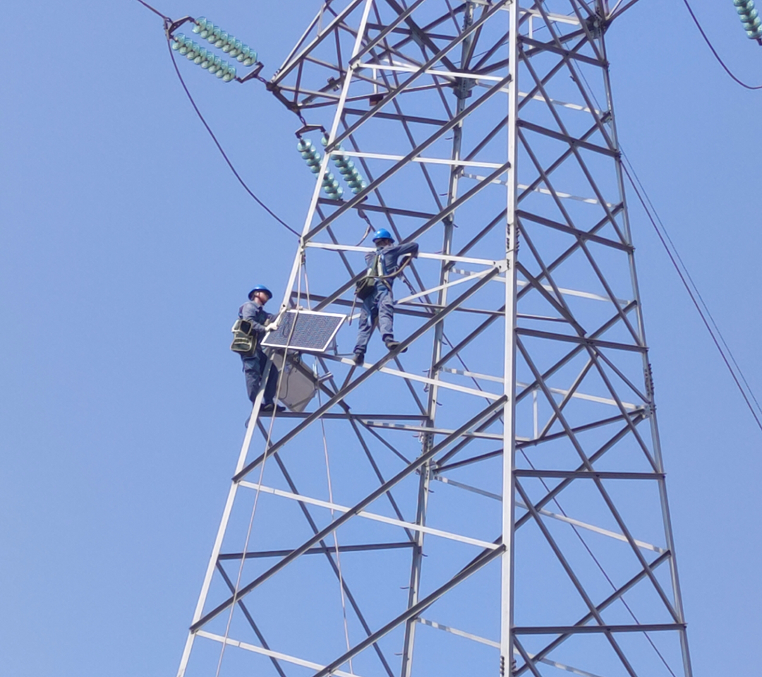 輸電線路防山火在線監測裝置 黑科技在線守護輸電線路