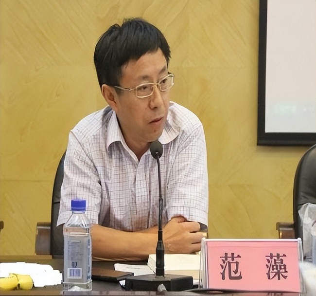 知名美学家和文艺评论家：范藻